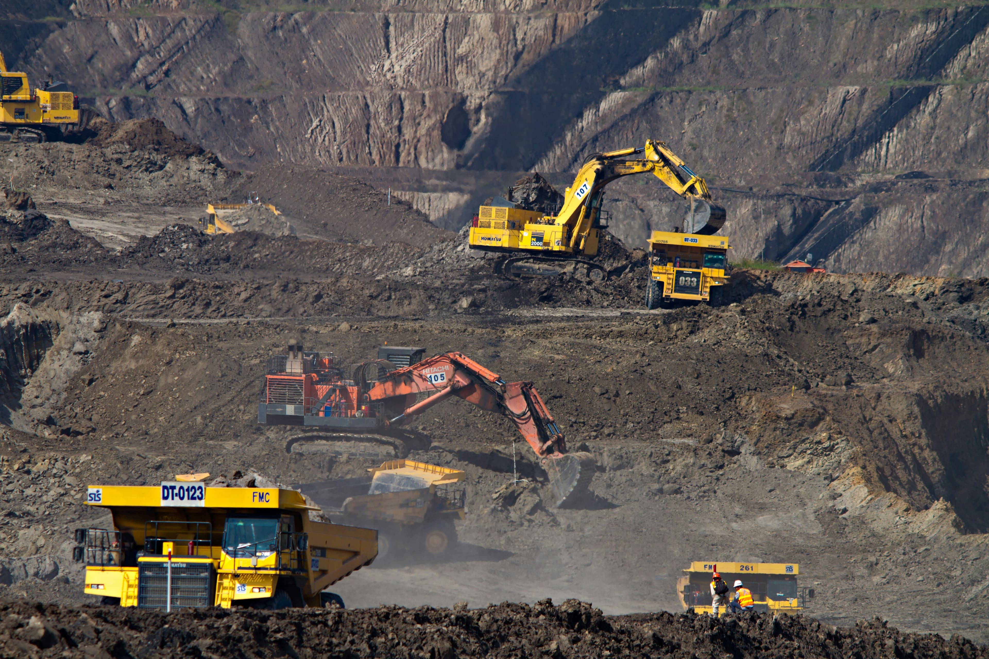 Earthmoving, truck and passenger vehicle spares & tyres